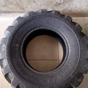12.5/80-18 HIGH TRACTION 321 TL 16PLY TYRES