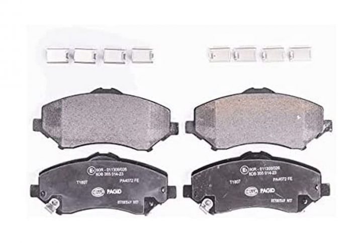 HELLA PAGGID JEEP WRANGLER FRONT BRAKE PAD SET