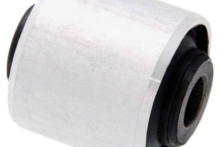 INFINITI / NISSAN SKYLINE / FUGA FRONT LOWER ARM BUSHES IN KENYA