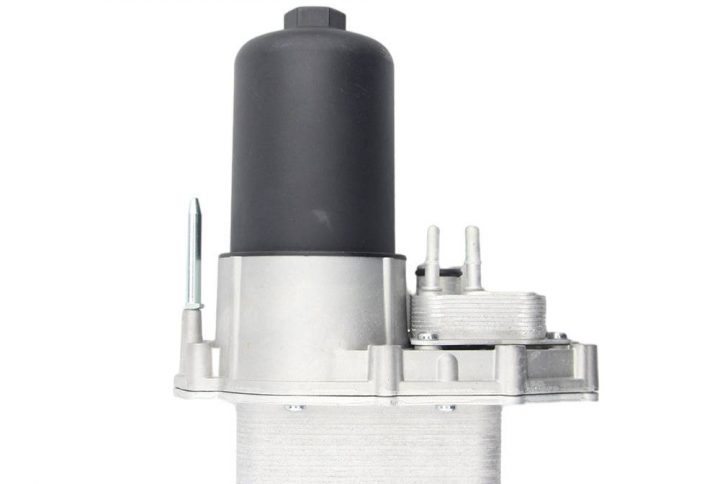 LAND ROVER DISCOVERY 3 / 4 TDV6 ENGINE OIL COOLER IN KENYA