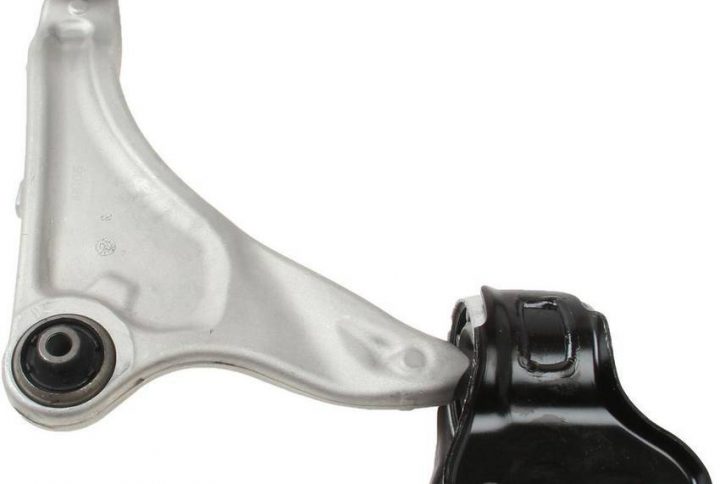 LAND ROVER FRONT RIGHT CONTROL ARM IN KENYA