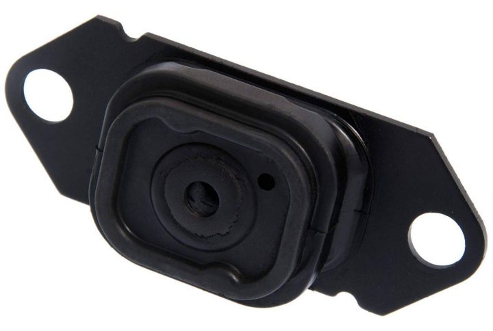 RENAULT DUSTER REAR ENGINE MOUNT IN KENYA