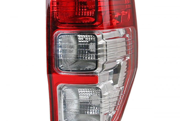 FORD RANGER TKE 2012 RHS TAIL LIGHT ( USED ) IN KENYA