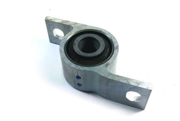 SUBARU FORESTER SG5 / SG9 FRONT RIGHT LOWER ARM BUSHES IN KENYA