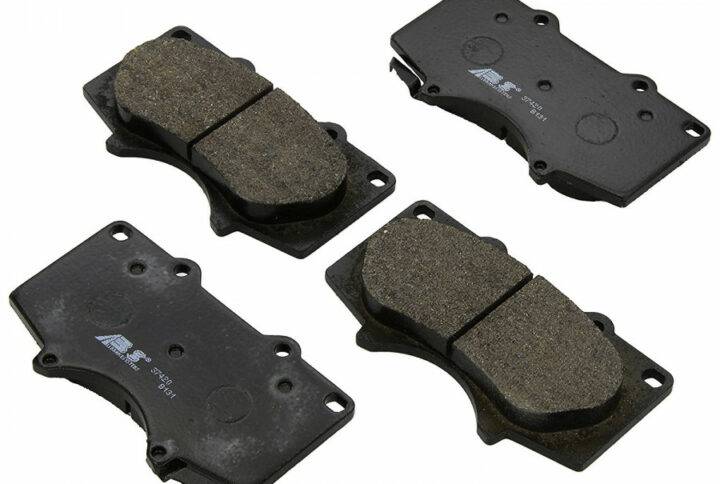 MOTAQUIP LAND CRUISER PRADO 120 , 150 / TOYOTA HILUX D-4D KUN25 FRONT BRAKE PADS SET PART NO : LVXL1106 - 04465-0K590 