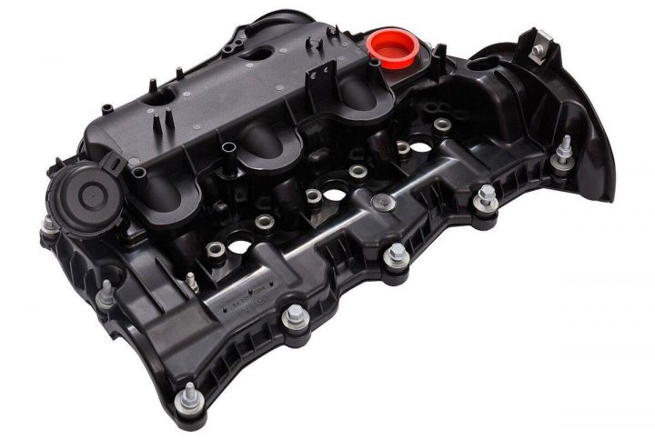 RANGE ROVER SPORT L320 2.7 L RHS TOP COVER