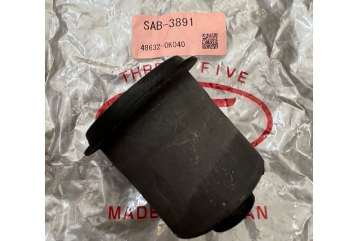 TOYOTA HILUX VIGO KUN25R 4WD FRONT UPPER CONTROL ARM BUSH