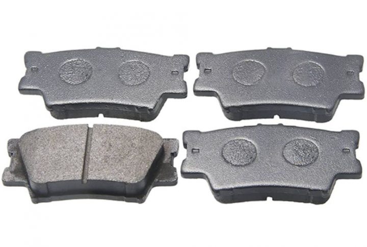 TOYOTA HARRIER ZSU60W / ZSU65W BRAKE PADS SET
