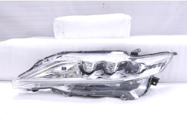 HARRIER NEW SHAPE ZSU60 / AVU65 HEADLIGHT ASSEMBLY