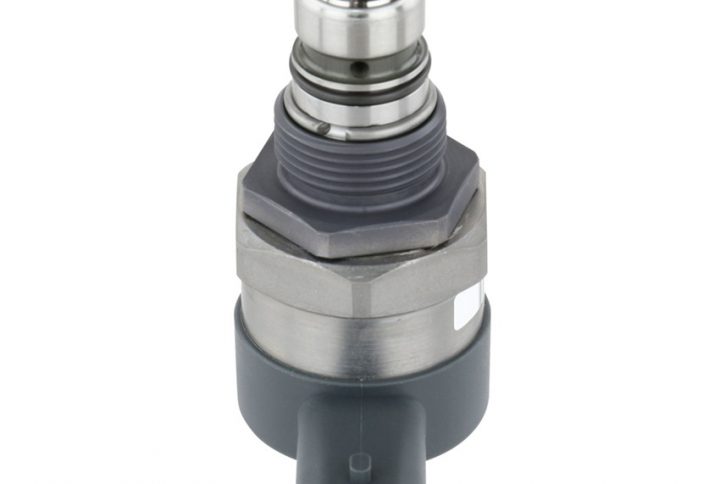 LAND ROVER DISCOVERY 4 / 5 , RANGE ROVER VOGUE L322 / L405 3.0 L DIESEL FUEL COMMON RAIL PRESSURE REGULATOR