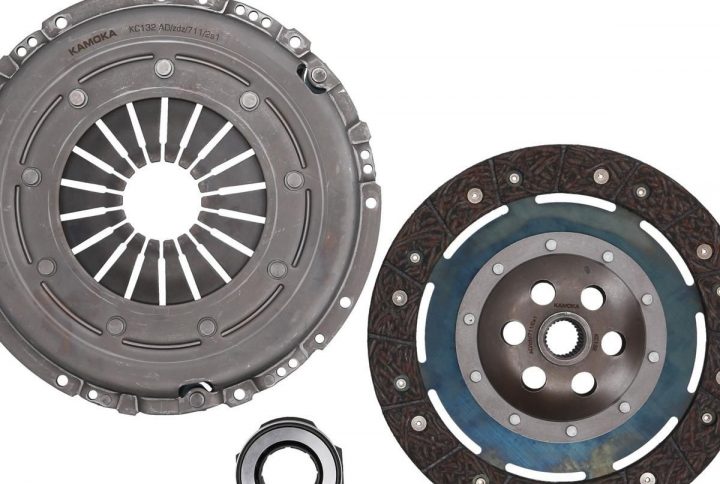 VOLKSWAGEN TRANSPORTER / MULTIVAN T5 1.9 L / 2.0 L TDI CLUTCH KIT
