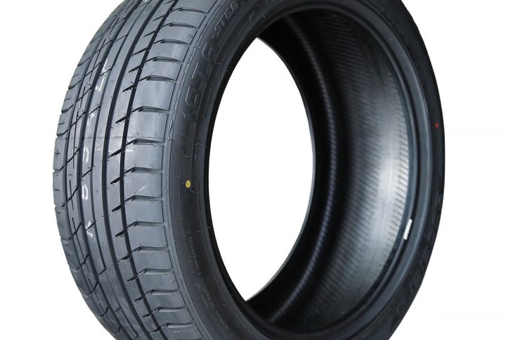 ACCELERA IOTA ST68 285/45R19 111W XL