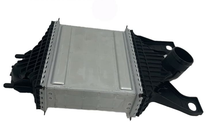 LAND ROVER DISCOVERY 5 / RANGE ROVER VOGUE L405 , SPORT L494 3.0 L TDV6 DIESEL INTERCOOLER ASSEMBLY