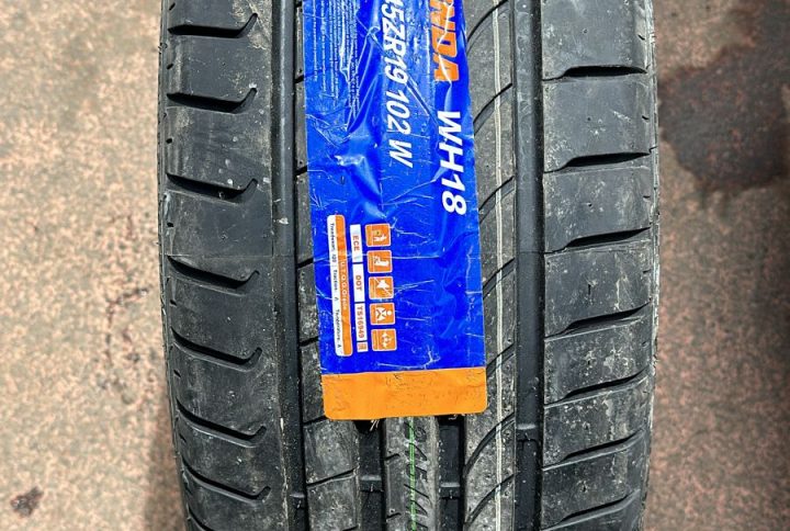 WINDA WH18 245 45 R19 102W TYRE