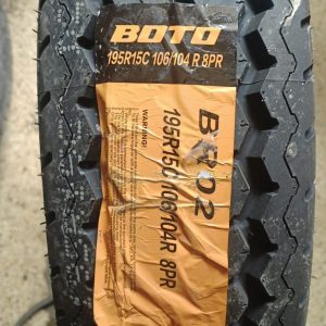 BOTO BR02 195R15C 106/104 R 8PR TYRE