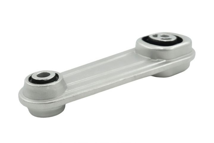 NISSAN X-TRAIL T32 201­4 REAR ENGINE MOUNT