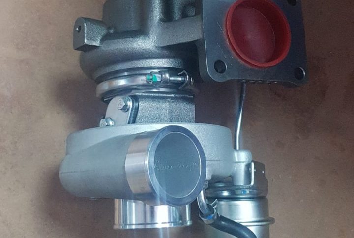 TOYOTA LAND CRUISER HDJ80 / 81 / 100 1HD-T 4.2 L DIESEL TURBOCHARGER ASSEMBLY